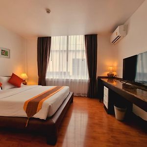 The Bedrooms Boutique Hotel Bangkok